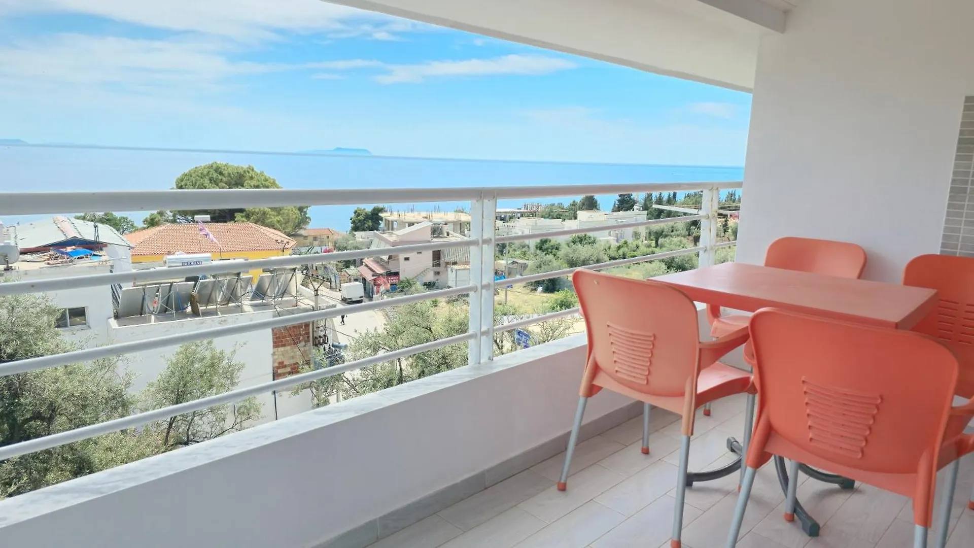Azure Studios Apartments Dhërmi