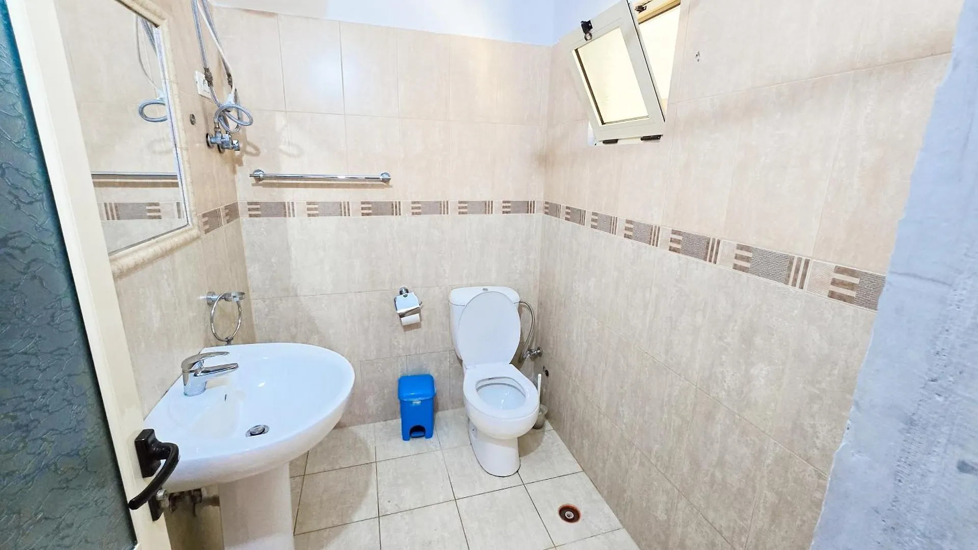 Azure Studios Apartments Dhermi Albania