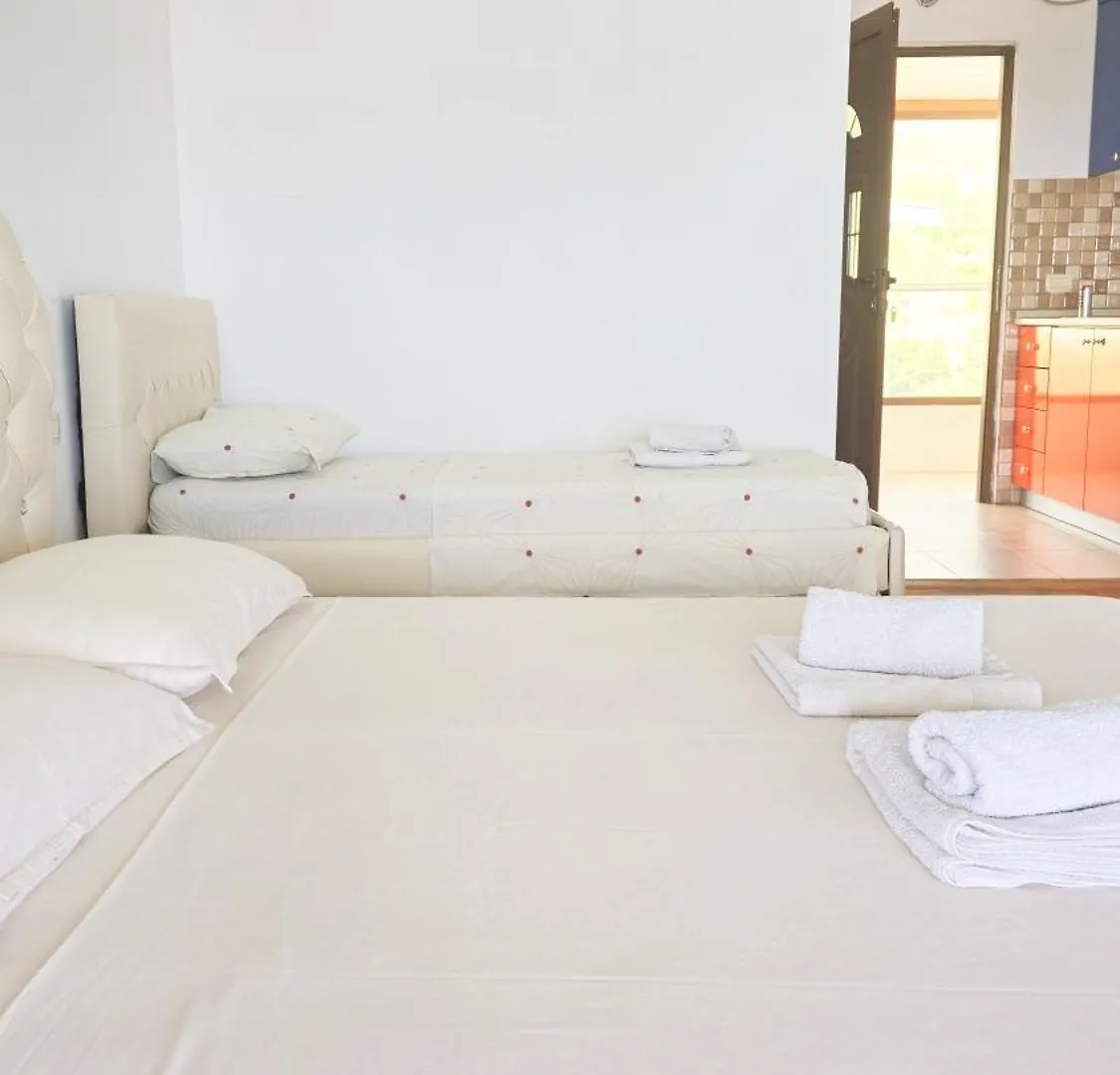 Azure Studios Apartments Dhermi