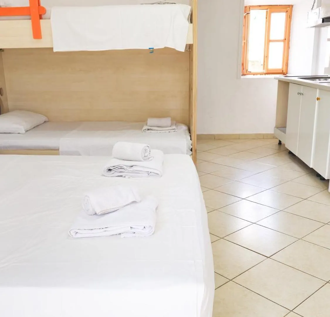 Azure Studios Apartments Dhermi