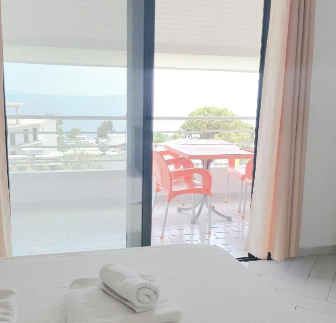 Azure Studios Apartments Dhermi