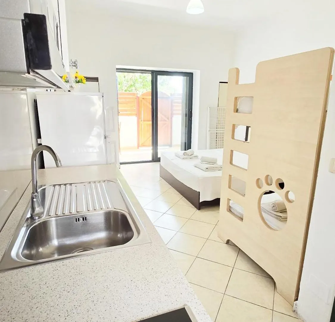 Azure Studios Apartments Dhermi