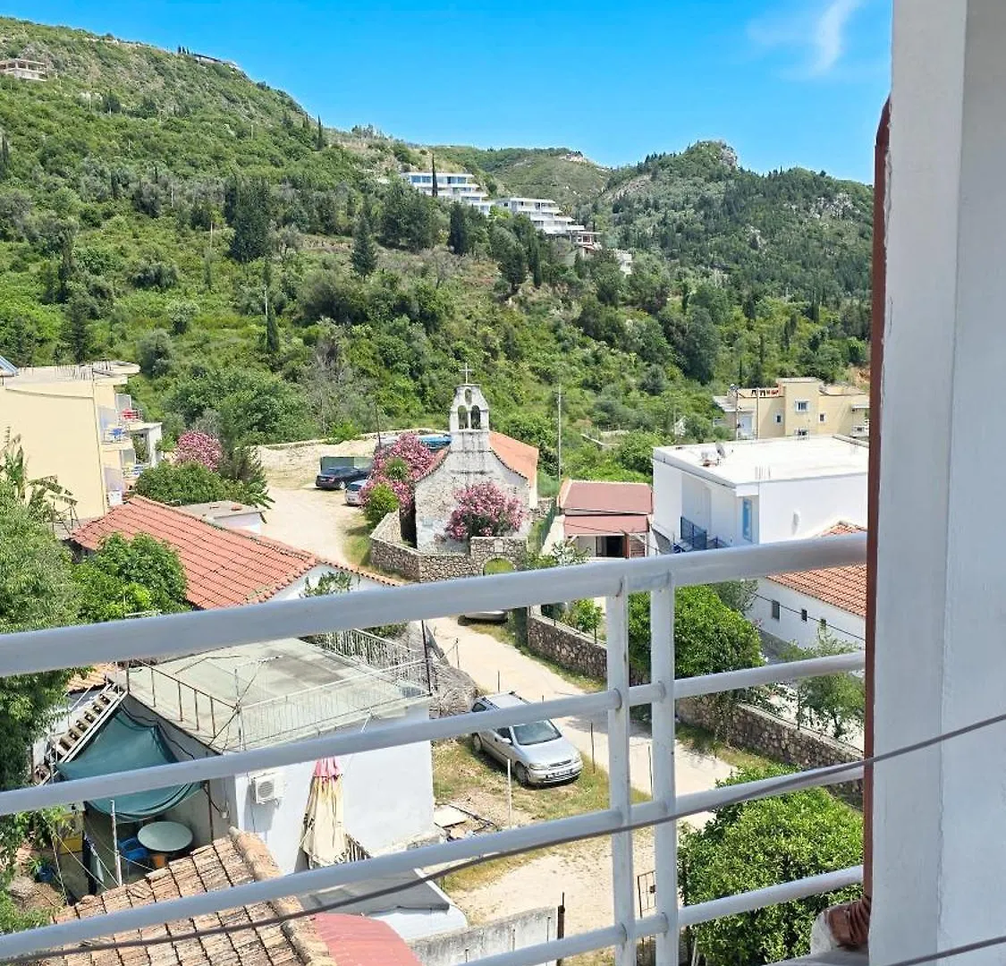 Azure Studios Apartments Dhermi Albania
