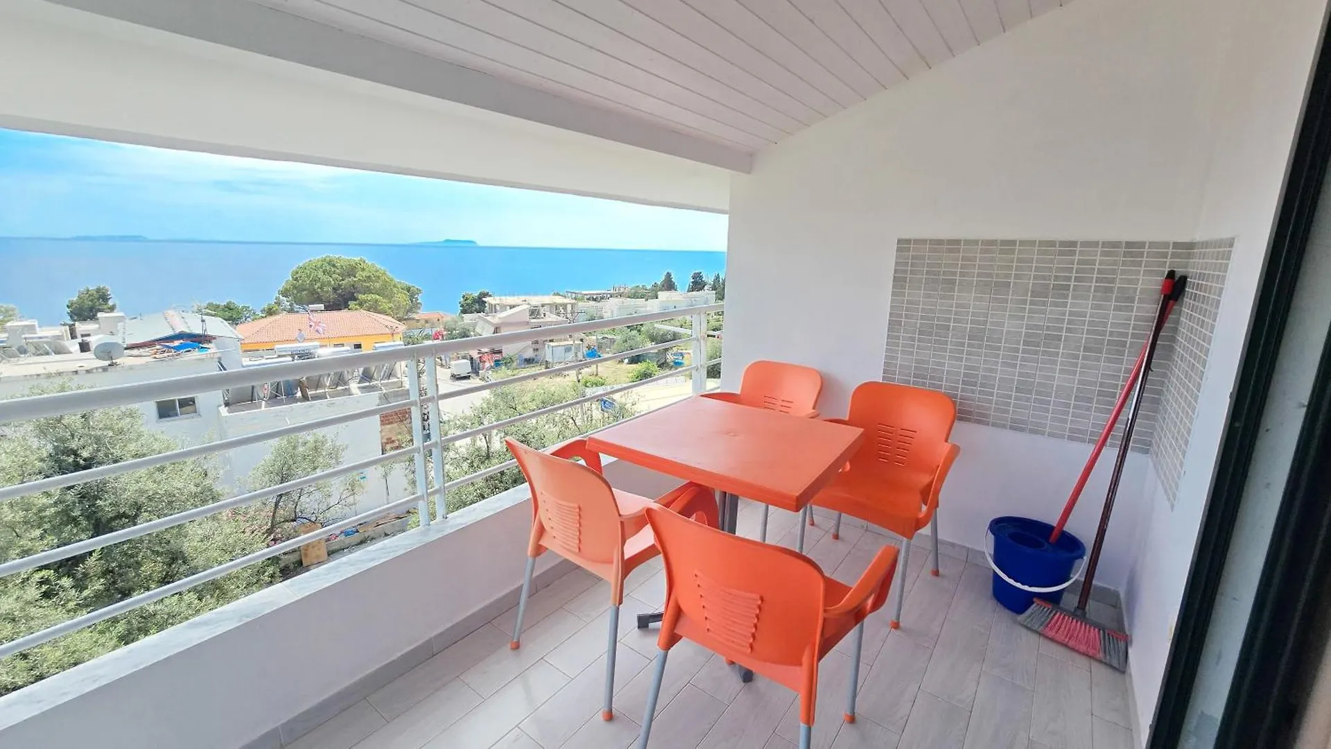 Azure Studios Apartments Dhermi
