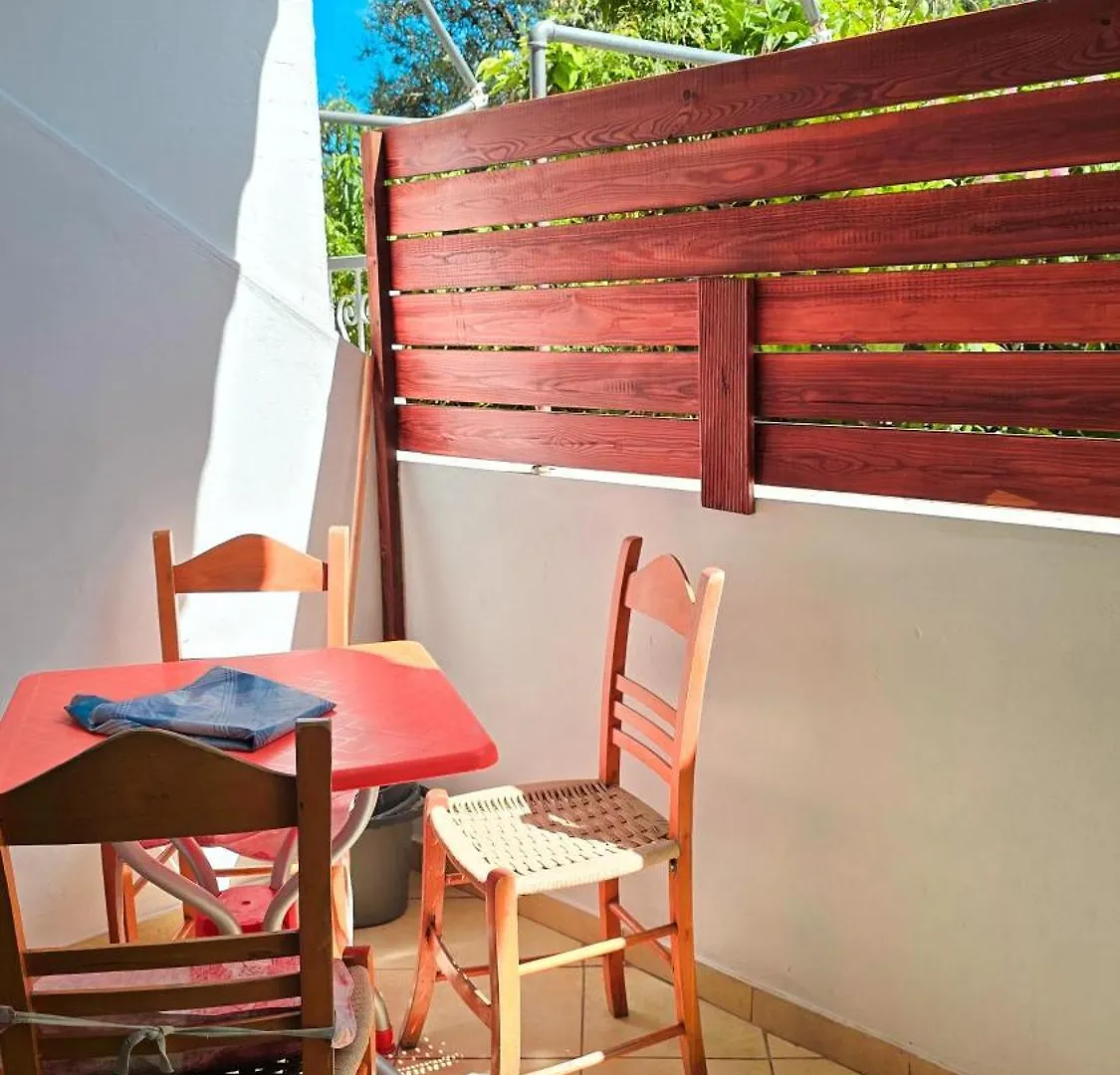 Azure Studios Apartments Dhermi 0*,  Albania